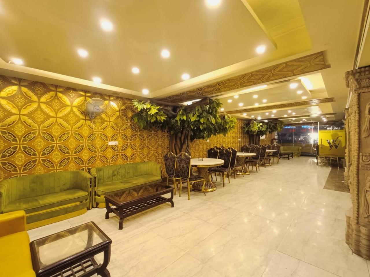 Hotel Waterfall Paschim Vihar Delhi Exterior photo