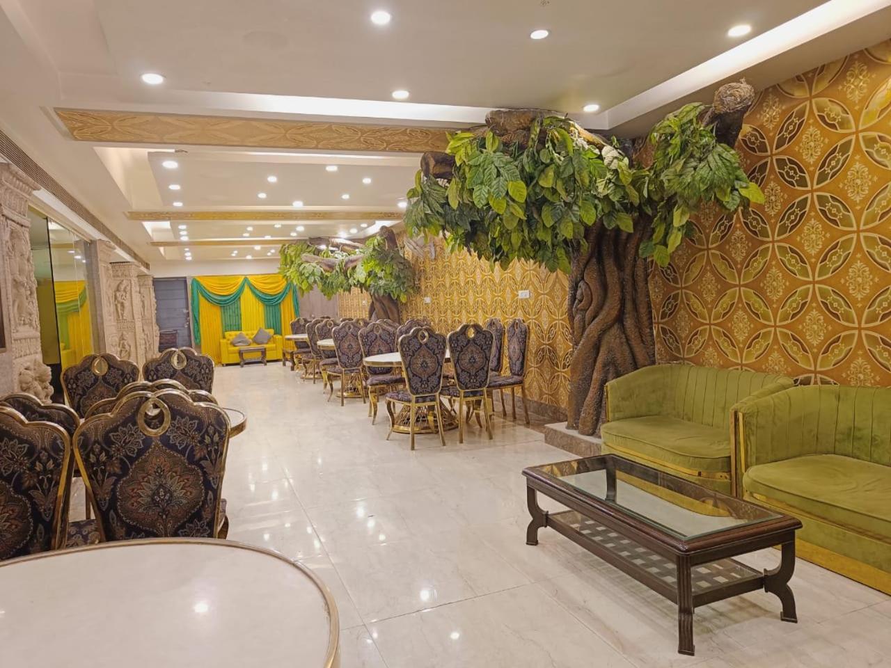 Hotel Waterfall Paschim Vihar Delhi Exterior photo